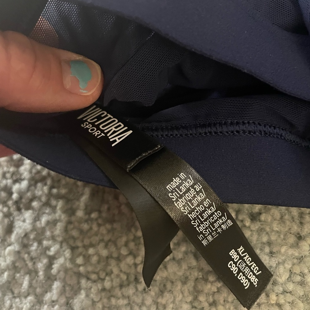 Victoria sport sports bra